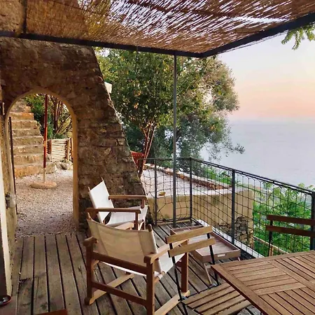 Sea View - Private House With Garden In Pisciotta * Каприоли